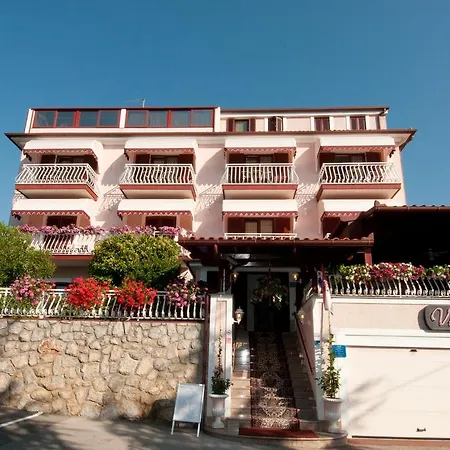 Klara Bed & Breakfast Icici