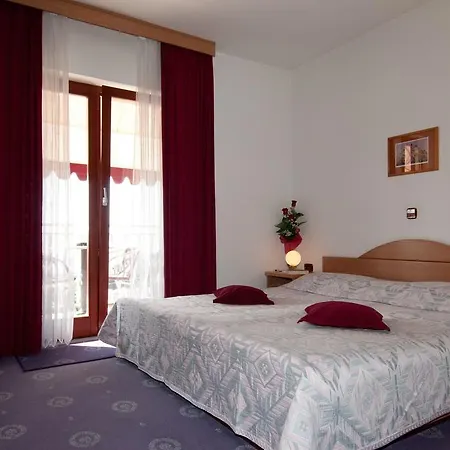 Bed & Breakfast Klara 3*