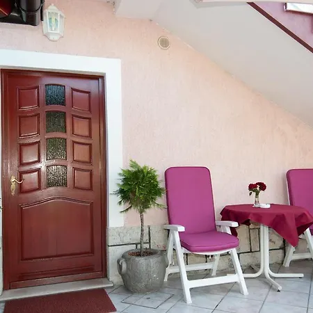 Bed & Breakfast Klara 3* Ičići
