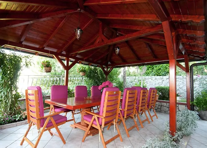 לינה וארוחת בוקר Klara Ičići