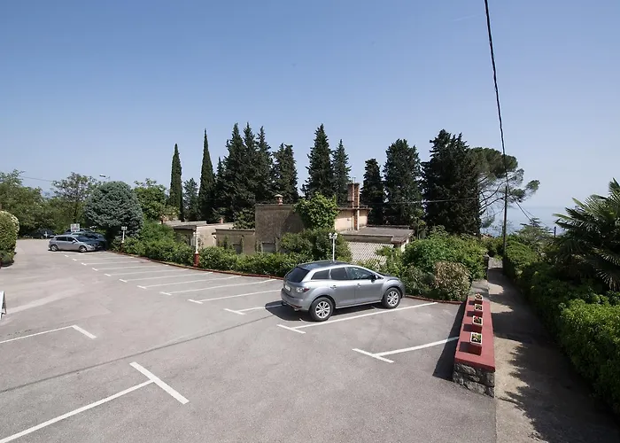 Klara לינה וארוחת בוקר