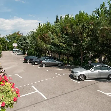 Klara Bed & Breakfast Ičići