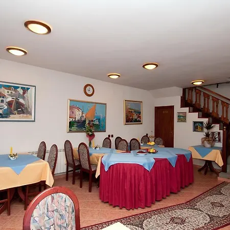 Klara Frühstückspension Ičići