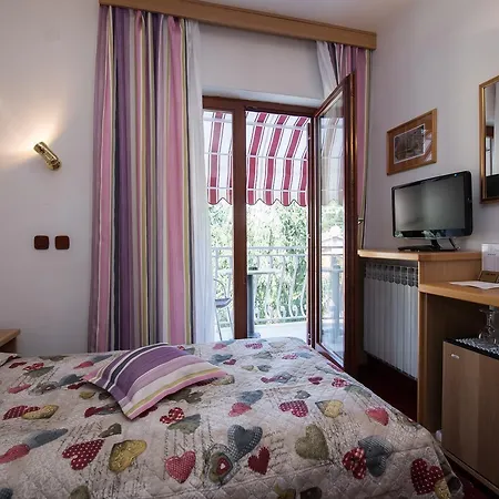 Bed & Breakfast Klara 3*