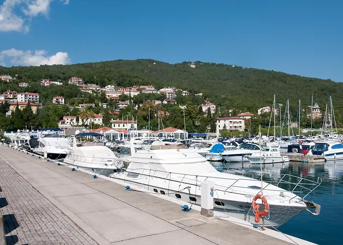 Frühstückspension Klara 3*